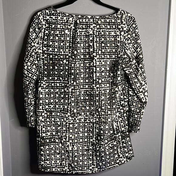 Michael Kors Black and White Geometric Print Keyhole Neck Blouse Size Small - Picture 7 of 10